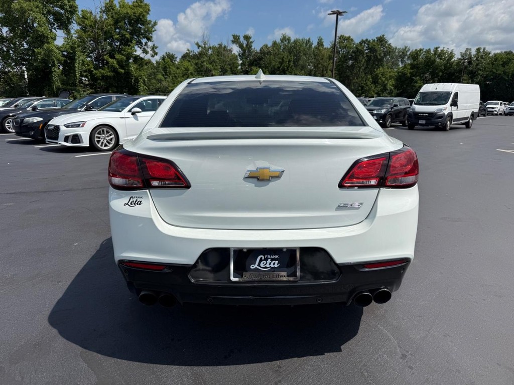 Chevrolet SS Vehicle Full-screen Gallery Image 07