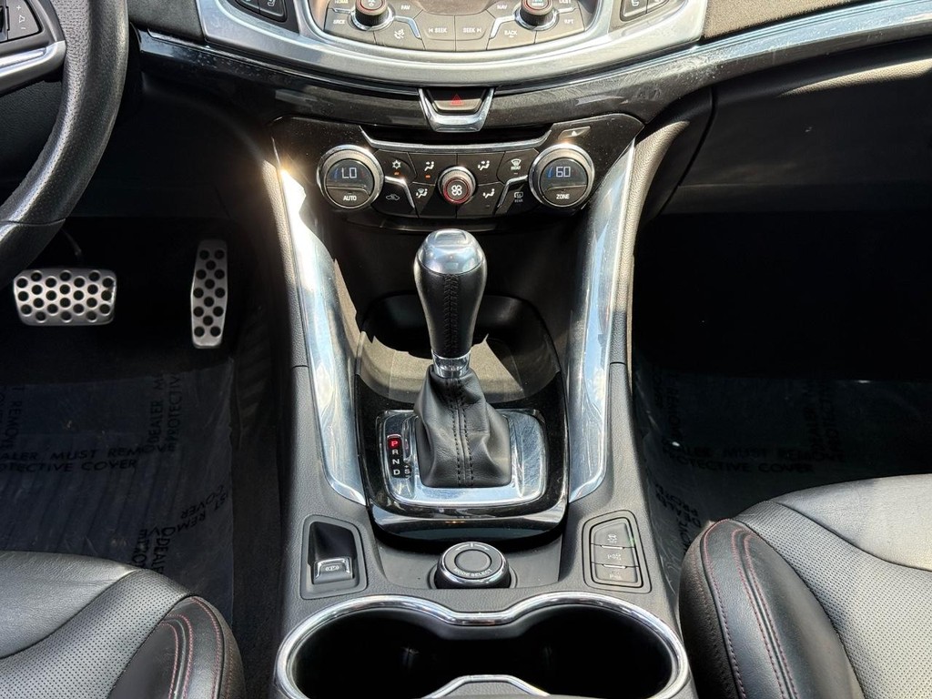 Chevrolet SS Vehicle Full-screen Gallery Image 14