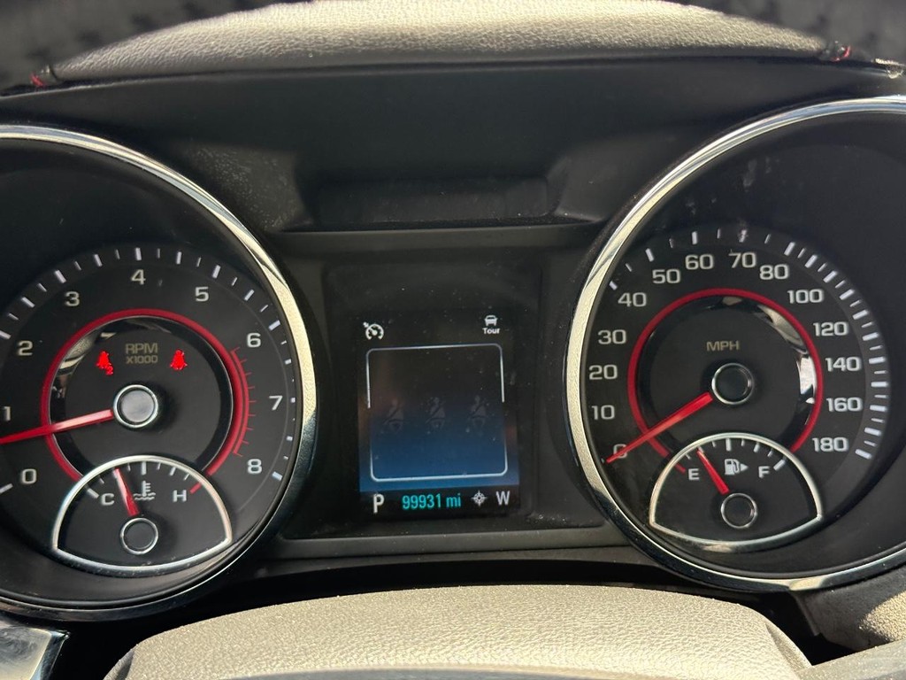 Chevrolet SS Vehicle Full-screen Gallery Image 21
