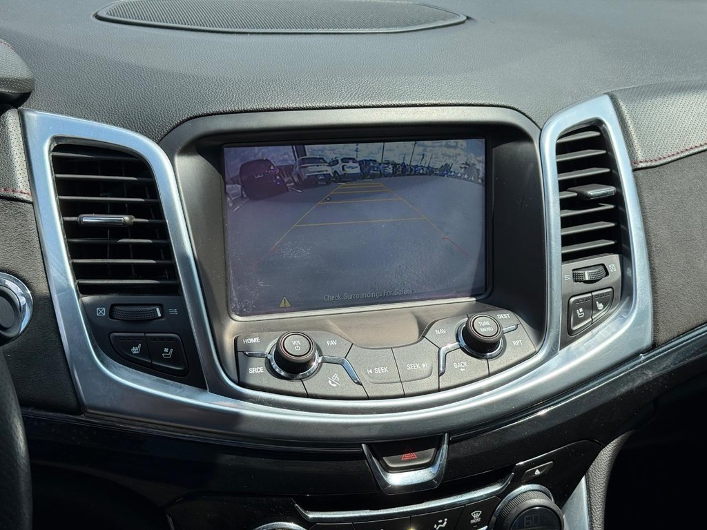 Chevrolet SS Vehicle Full-screen Gallery Image 22