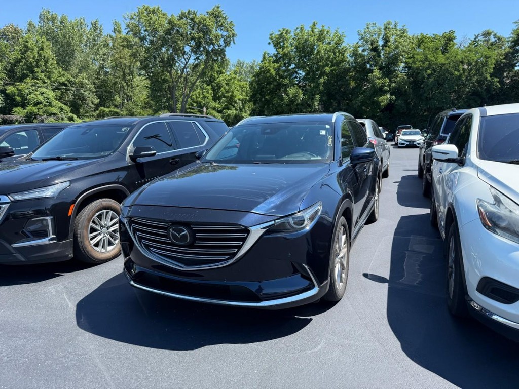 Mazda CX-9 Vehicle Full-screen Gallery Image 03