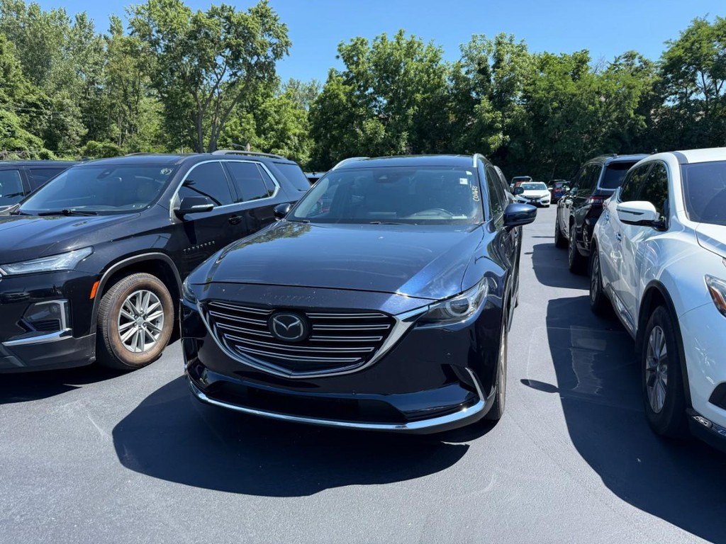 Mazda CX-9 Vehicle Full-screen Gallery Image 04