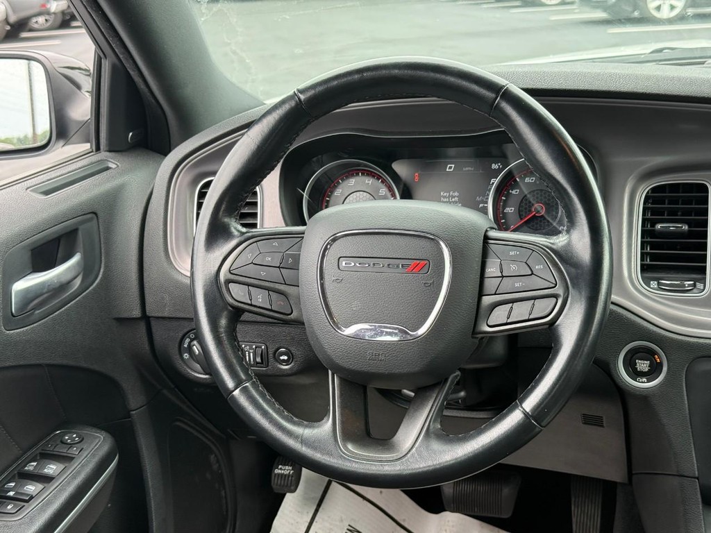 Dodge Charger Vehicle Full-screen Gallery Image 12