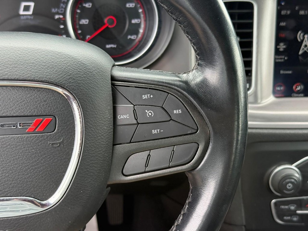 Dodge Charger Vehicle Full-screen Gallery Image 20