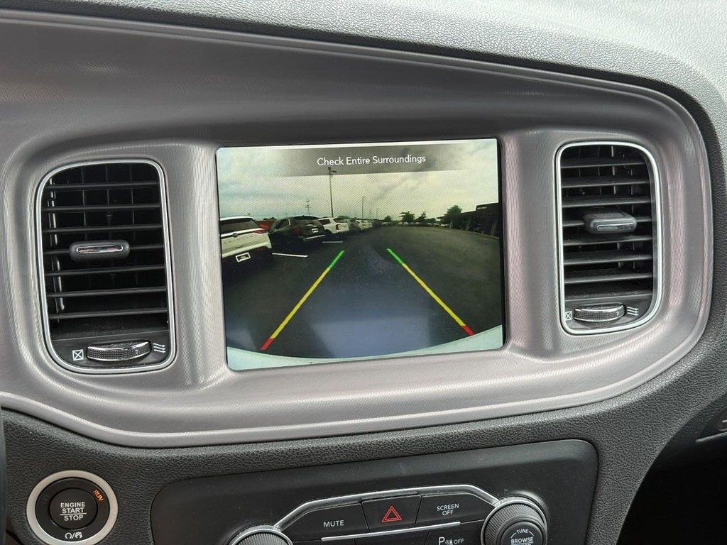 Dodge Charger Vehicle Full-screen Gallery Image 23