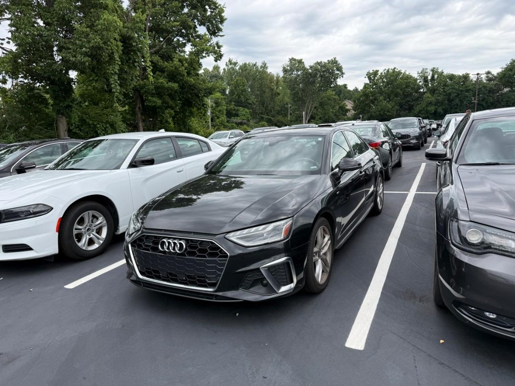 Audi A4 Sedan Vehicle Full-screen Gallery Image 02