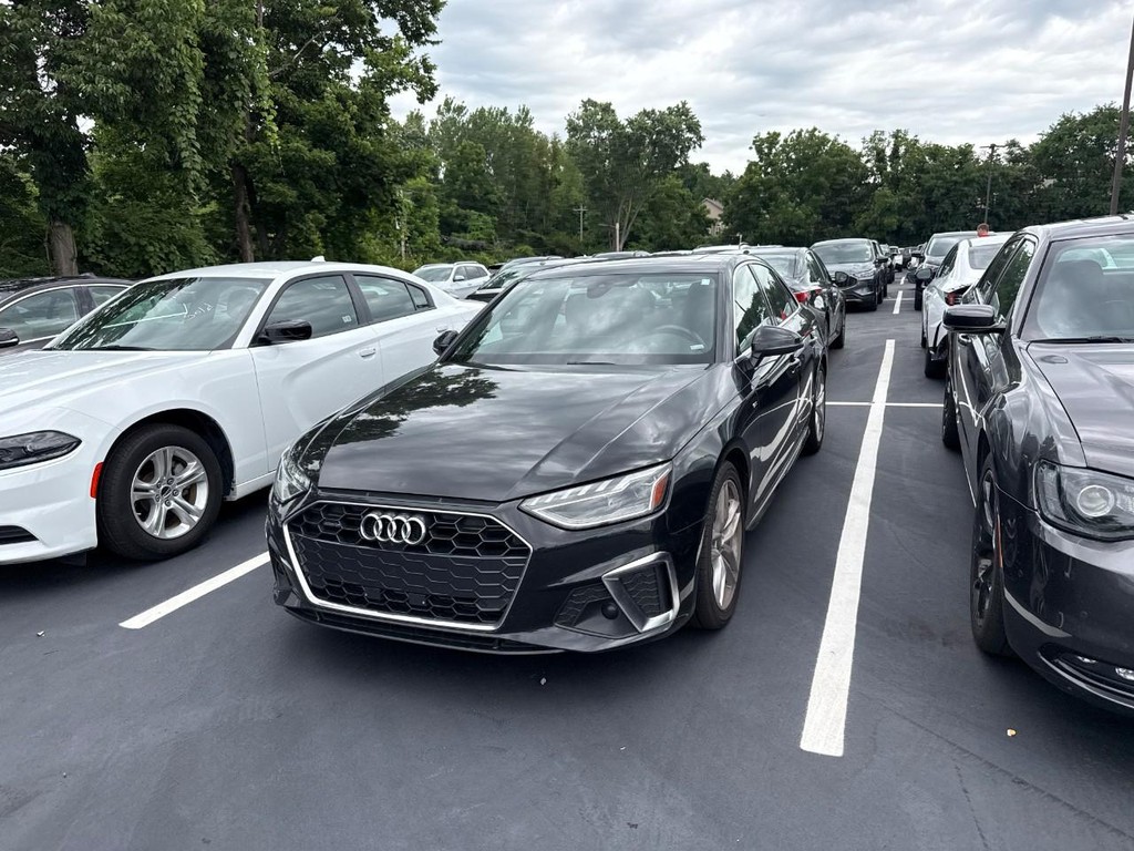 Audi A4 Sedan Vehicle Full-screen Gallery Image 03