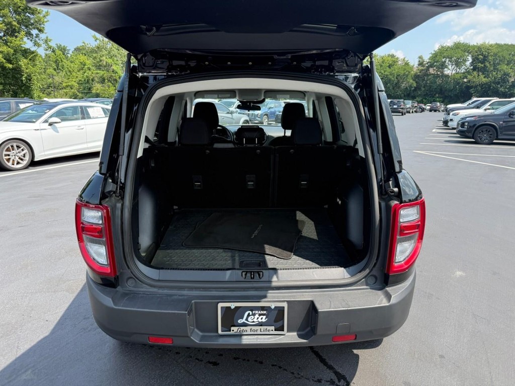 Ford Bronco Sport Vehicle Full-screen Gallery Image 06