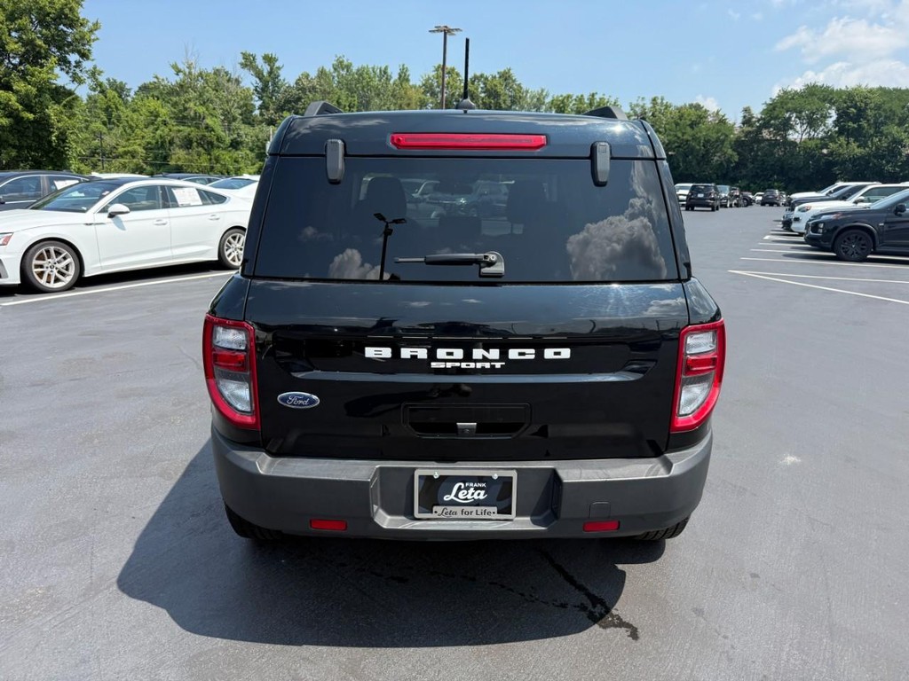 Ford Bronco Sport Vehicle Full-screen Gallery Image 07