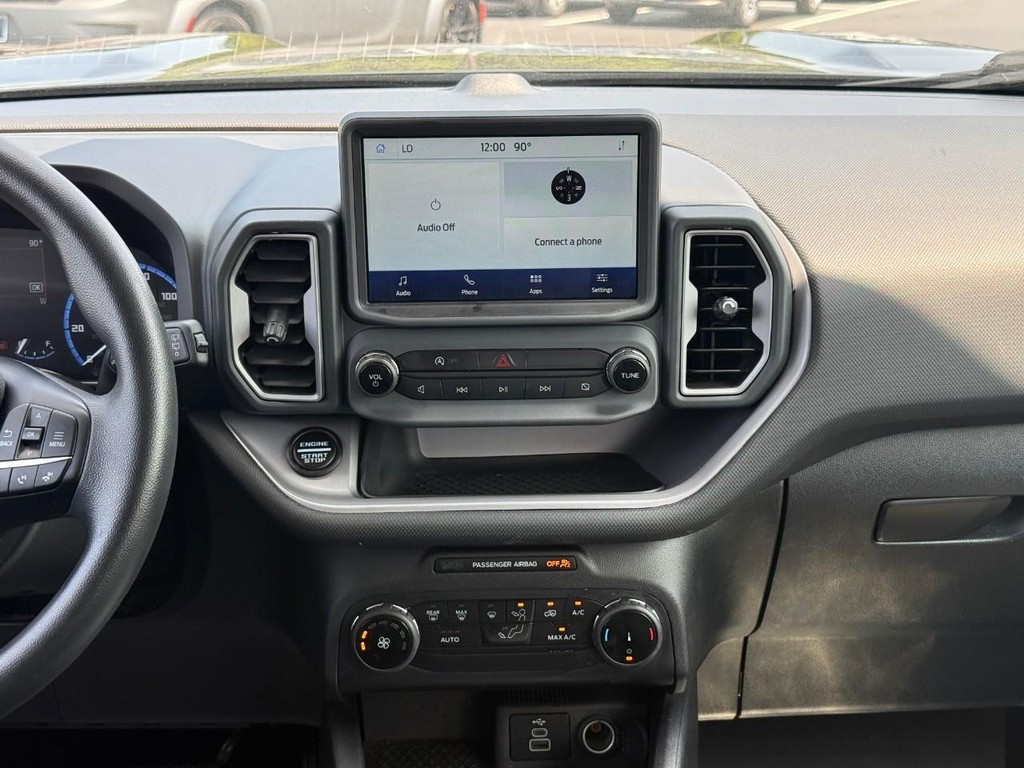 Ford Bronco Sport Vehicle Full-screen Gallery Image 13