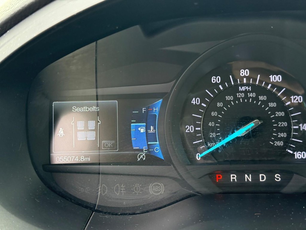 Ford Edge Vehicle Full-screen Gallery Image 22