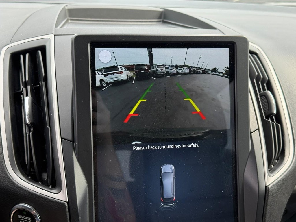 Ford Edge Vehicle Full-screen Gallery Image 25