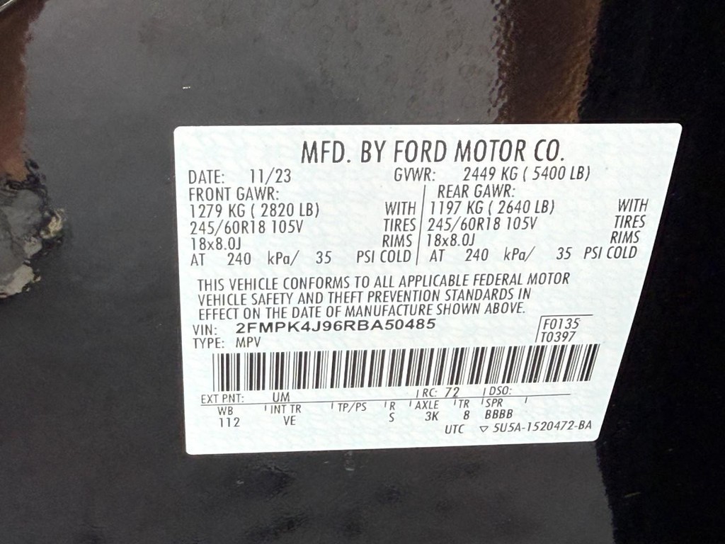 Ford Edge Vehicle Full-screen Gallery Image 26