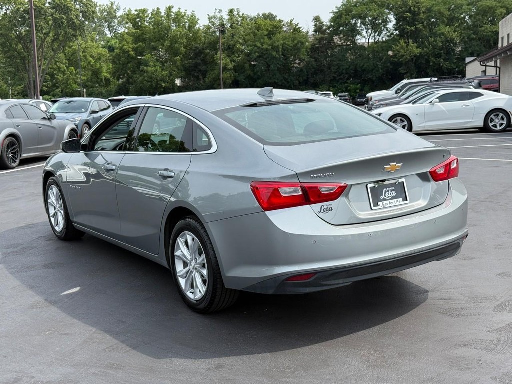 Chevrolet Malibu Vehicle Full-screen Gallery Image 04