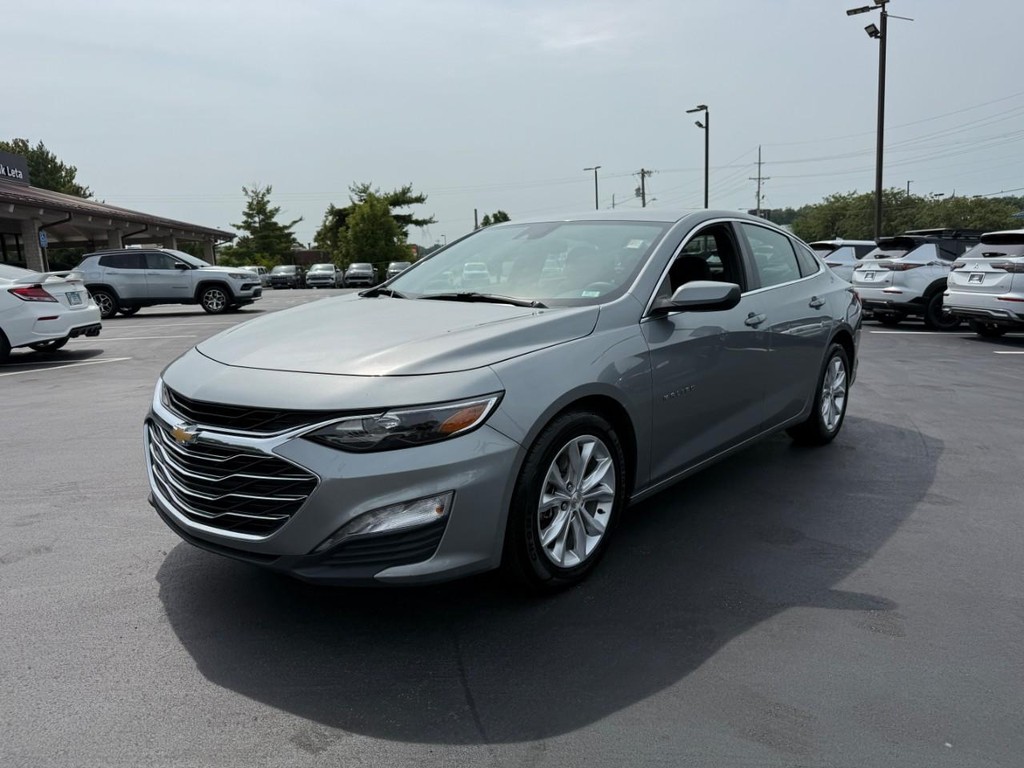 Chevrolet Malibu Vehicle Full-screen Gallery Image 08