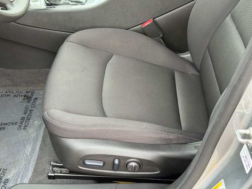 Chevrolet Malibu Vehicle Full-screen Gallery Image 17