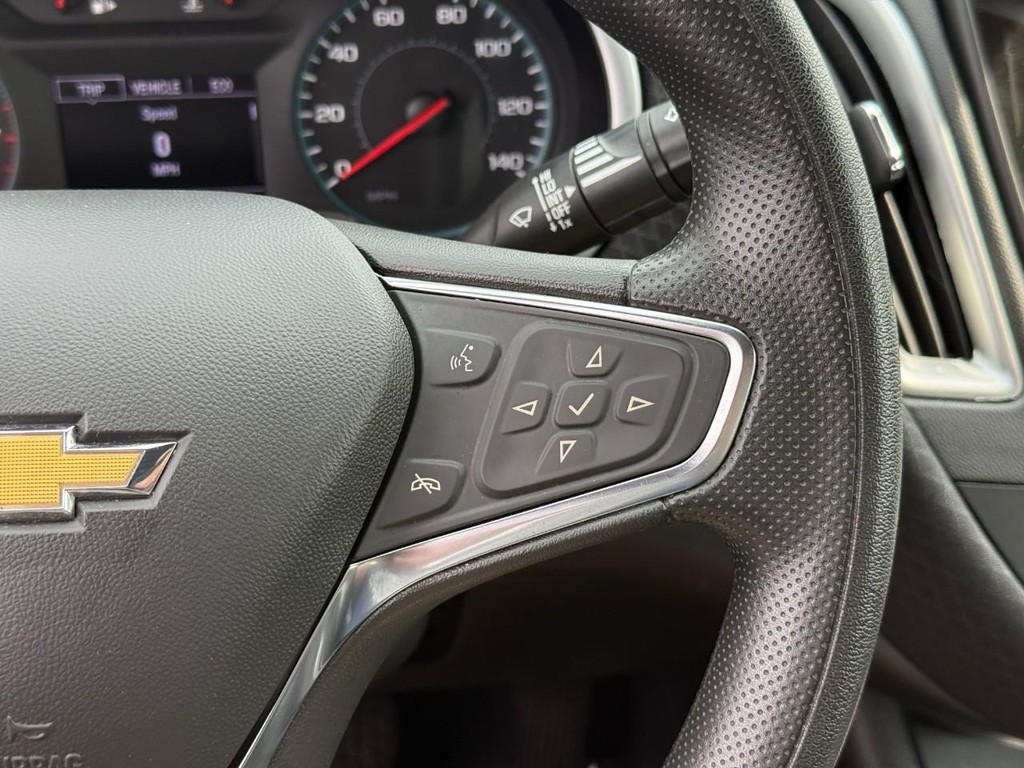 Chevrolet Malibu Vehicle Full-screen Gallery Image 20