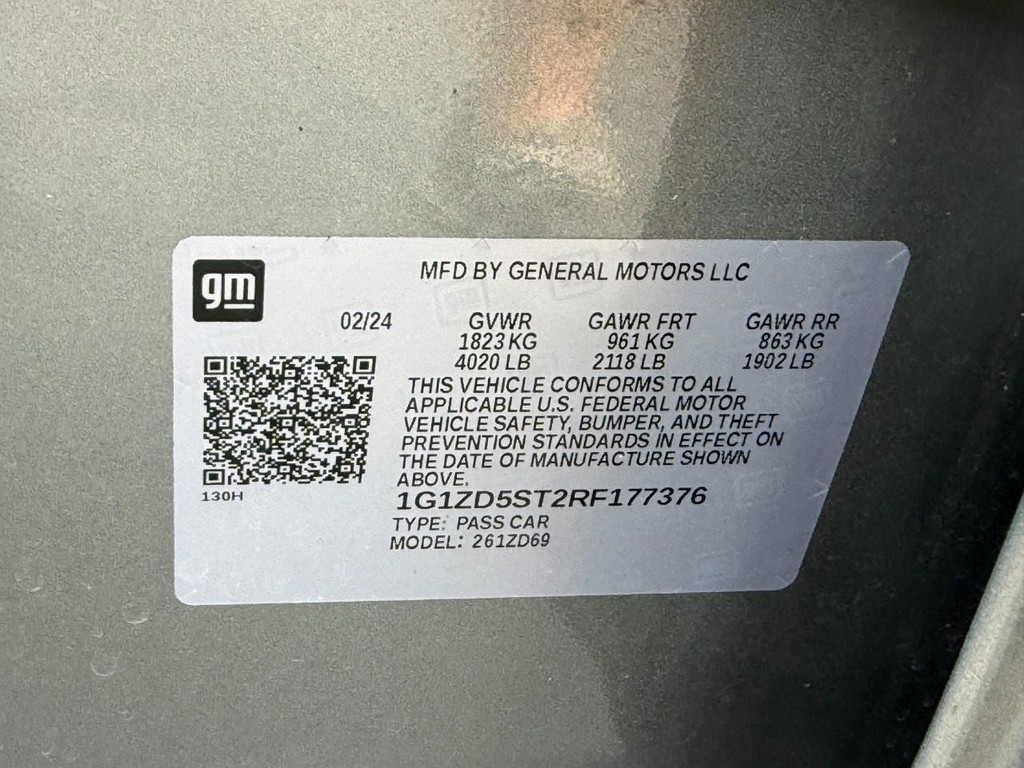 Chevrolet Malibu Vehicle Full-screen Gallery Image 24