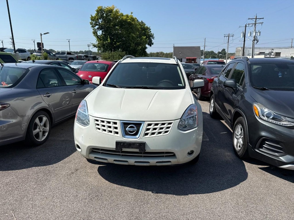 Nissan Rogue Vehicle Full-screen Gallery Image 05