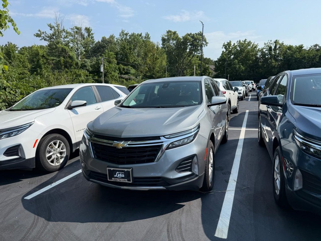Chevrolet Equinox Vehicle Full-screen Gallery Image 03