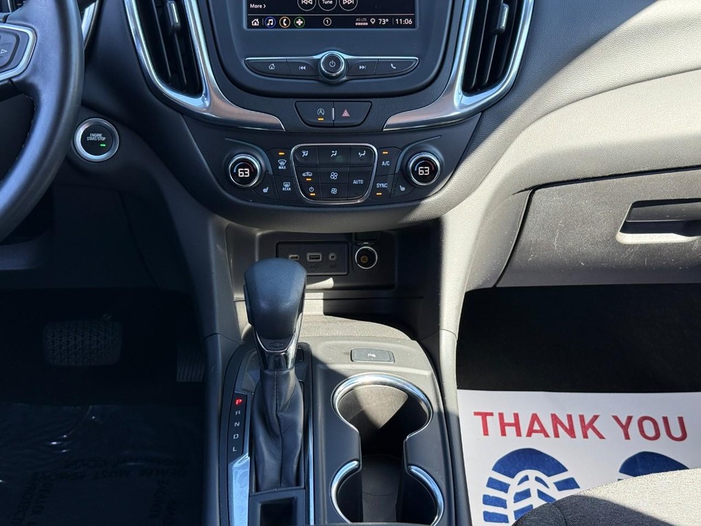 Chevrolet Equinox Vehicle Full-screen Gallery Image 15