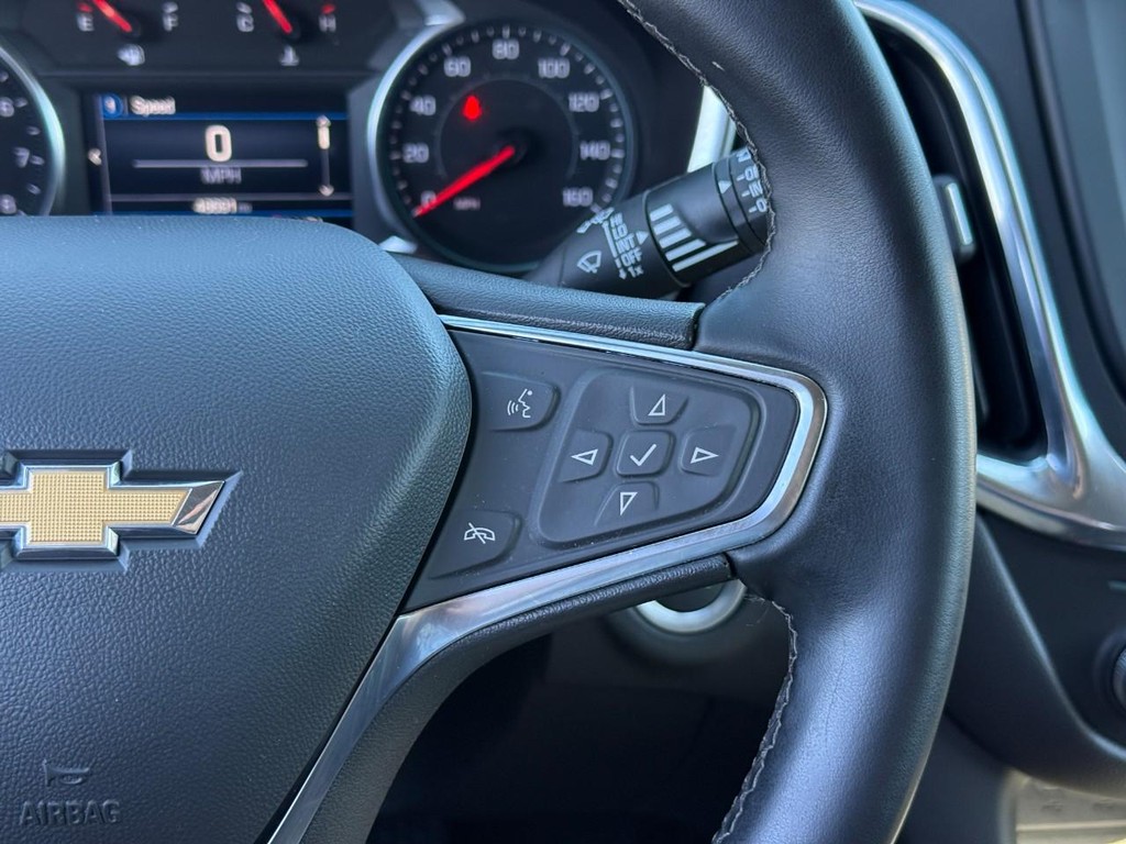 Chevrolet Equinox Vehicle Full-screen Gallery Image 20
