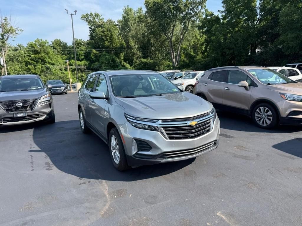 Chevrolet Equinox Vehicle Full-screen Gallery Image 10