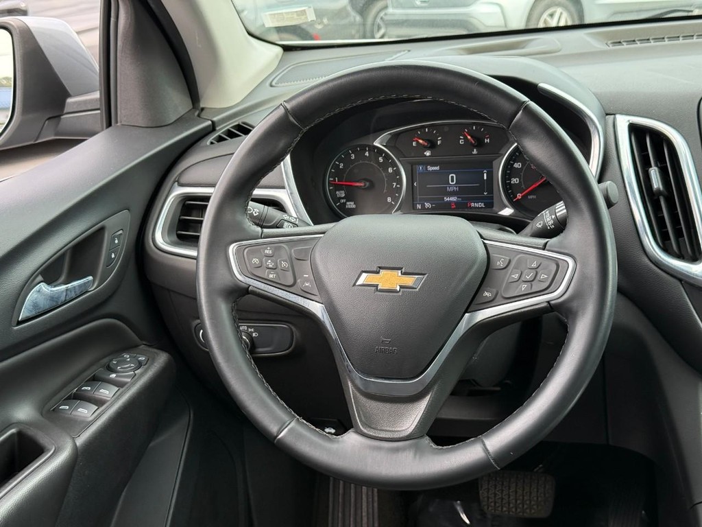 Chevrolet Equinox Vehicle Full-screen Gallery Image 12