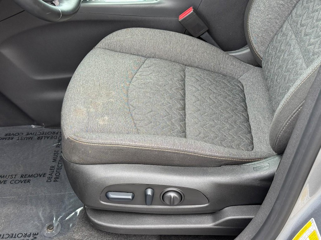 Chevrolet Equinox Vehicle Full-screen Gallery Image 16