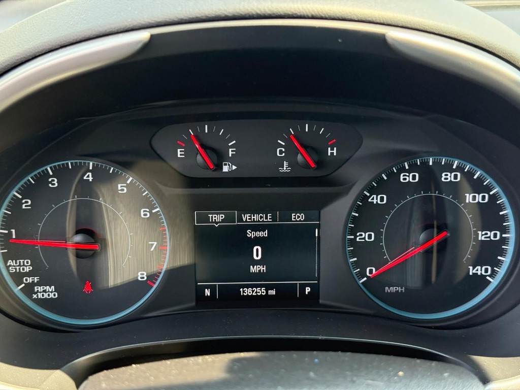 Chevrolet Malibu Vehicle Full-screen Gallery Image 22