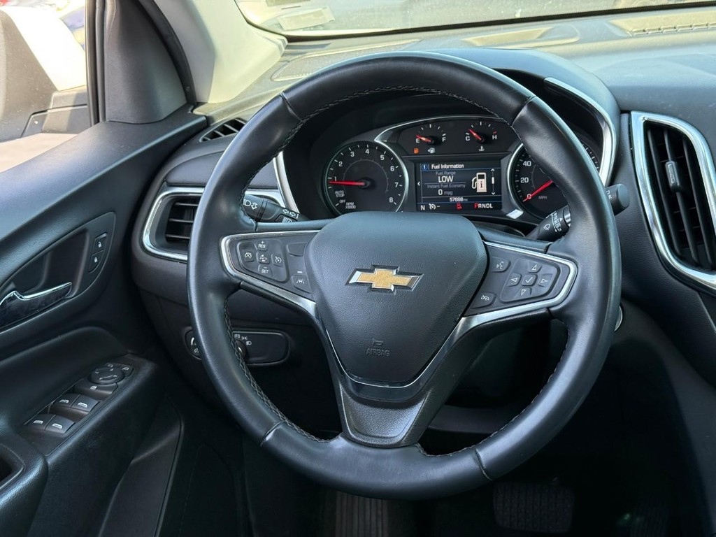 Chevrolet Equinox Vehicle Full-screen Gallery Image 13