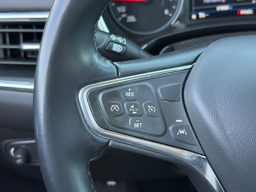Chevrolet Equinox Vehicle Full-screen Gallery Image 20