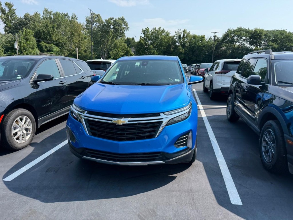 Chevrolet Equinox Vehicle Full-screen Gallery Image 04