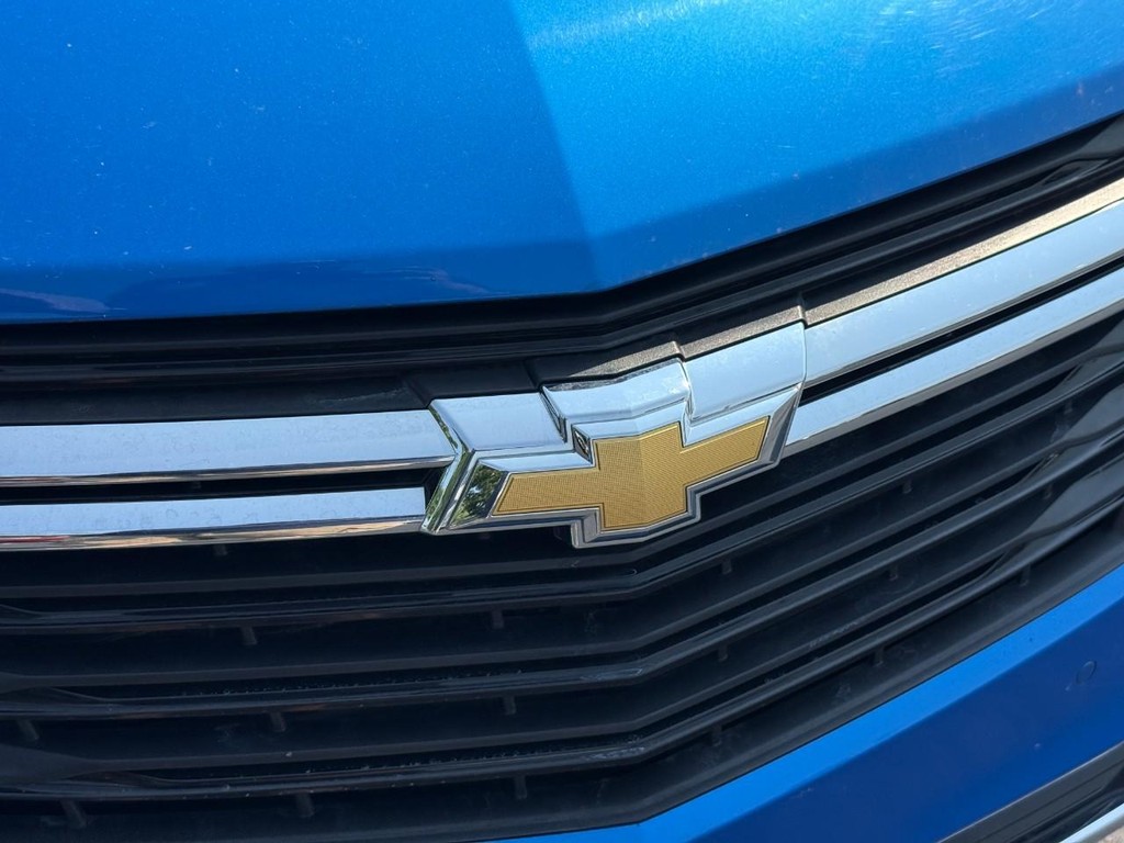 Chevrolet Equinox Vehicle Full-screen Gallery Image 10