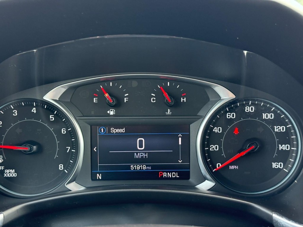 Chevrolet Equinox Vehicle Full-screen Gallery Image 21