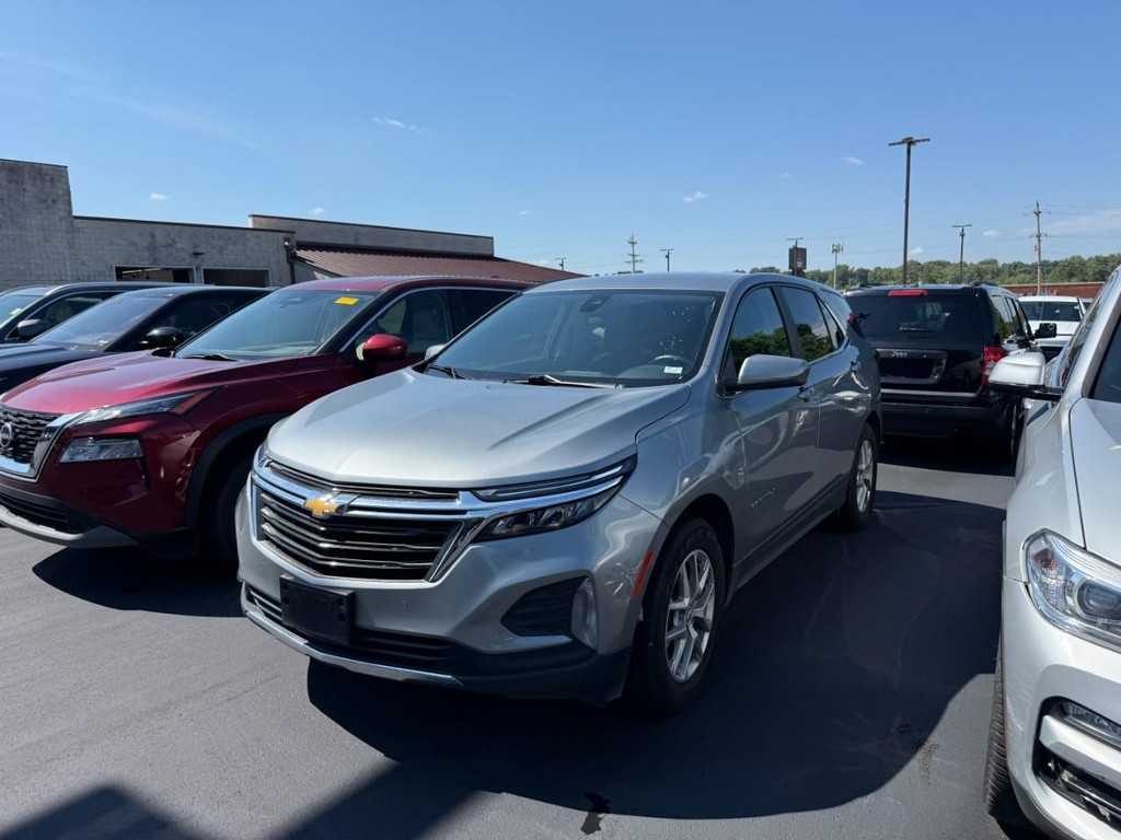 Chevrolet Equinox Vehicle Full-screen Gallery Image 02