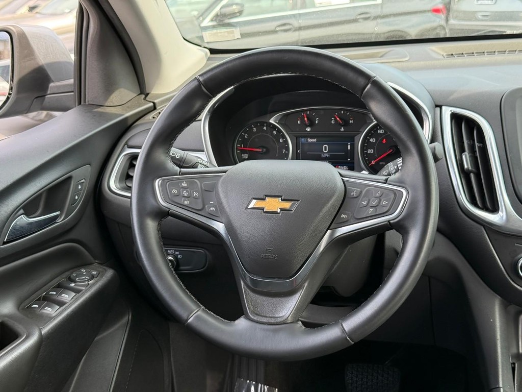 Chevrolet Equinox Vehicle Full-screen Gallery Image 13