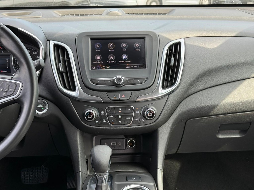 Chevrolet Equinox Vehicle Full-screen Gallery Image 14