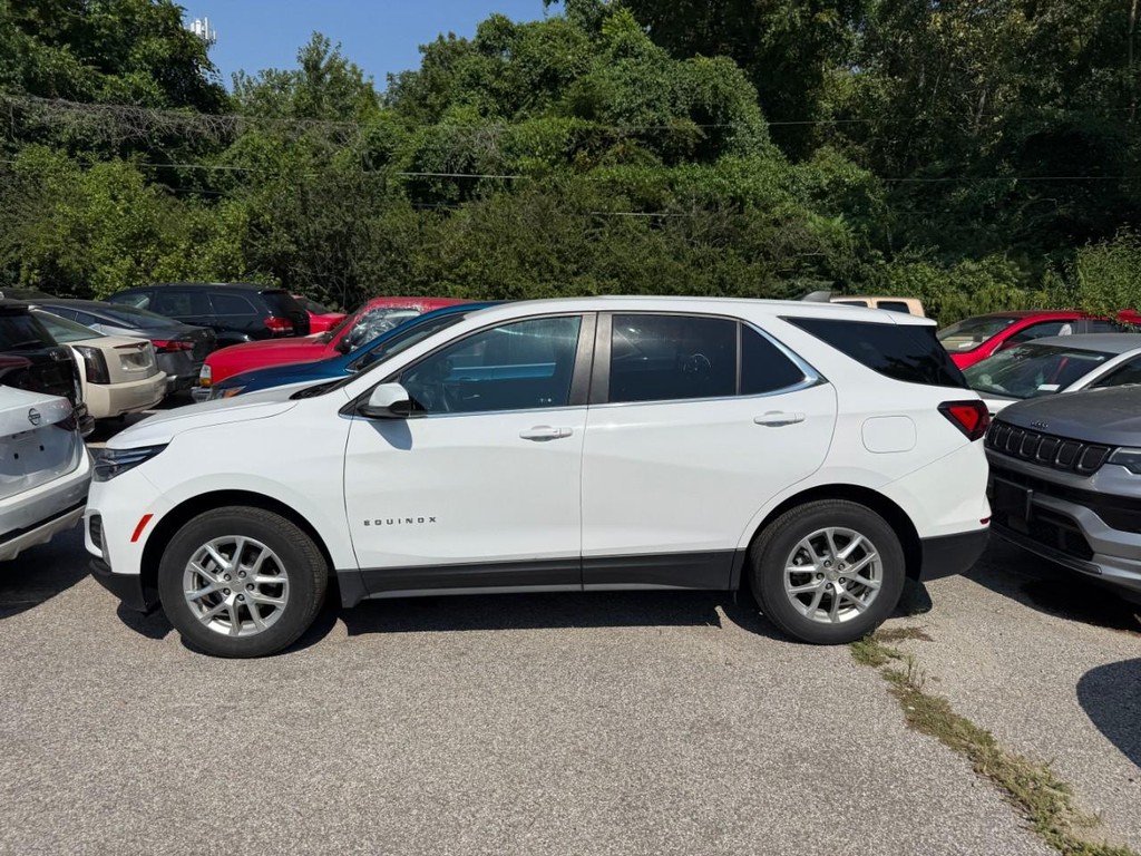 Chevrolet Equinox Vehicle Full-screen Gallery Image 05