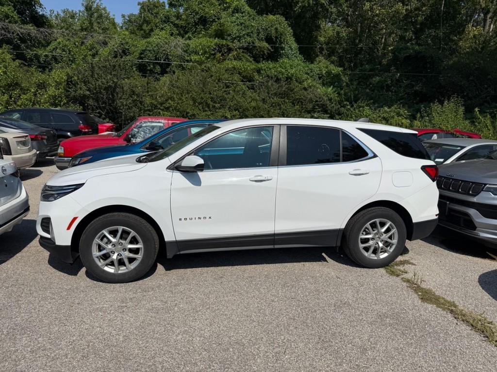 Chevrolet Equinox Vehicle Full-screen Gallery Image 06