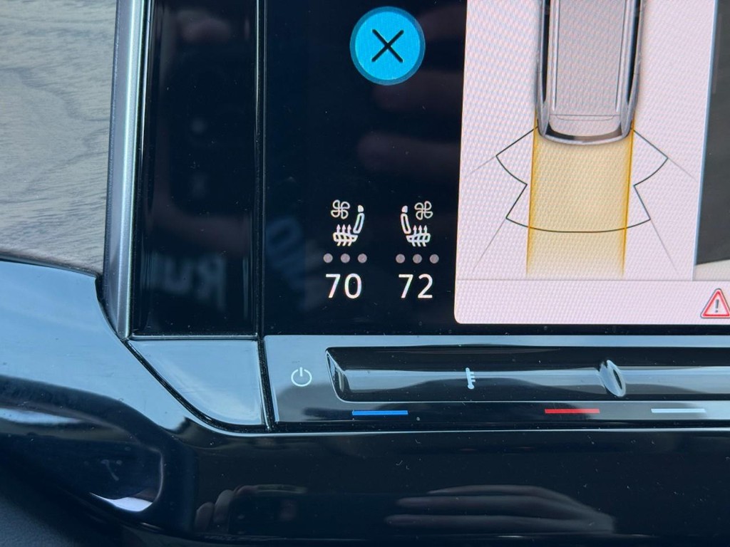 Volkswagen Atlas Vehicle Full-screen Gallery Image 22