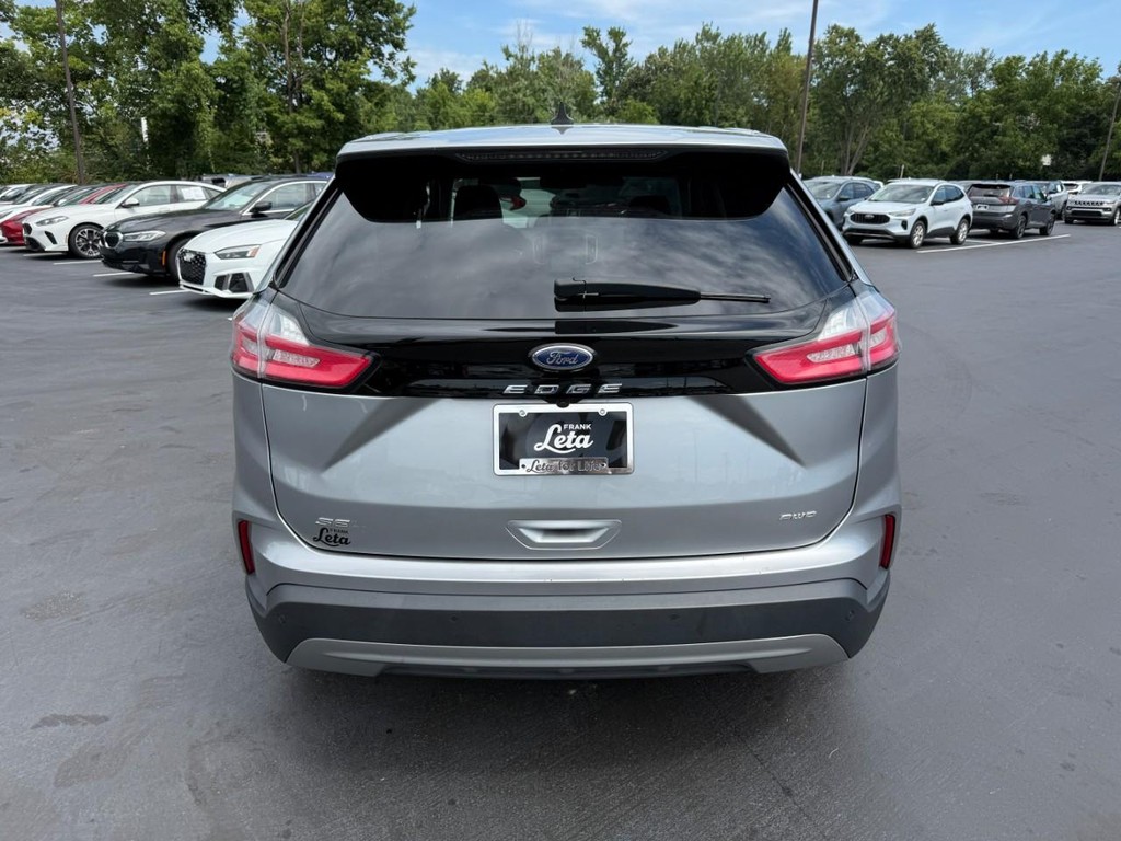 Ford Edge Vehicle Full-screen Gallery Image 08
