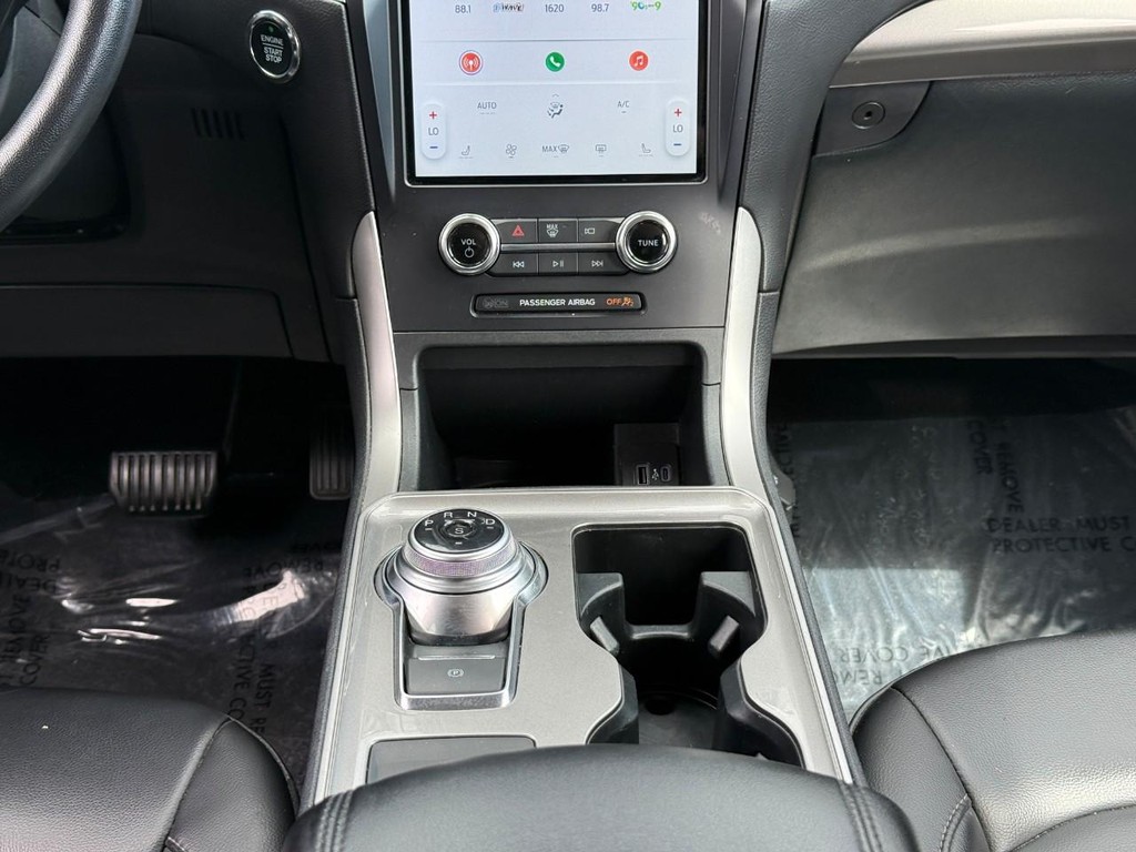 Ford Edge Vehicle Full-screen Gallery Image 15