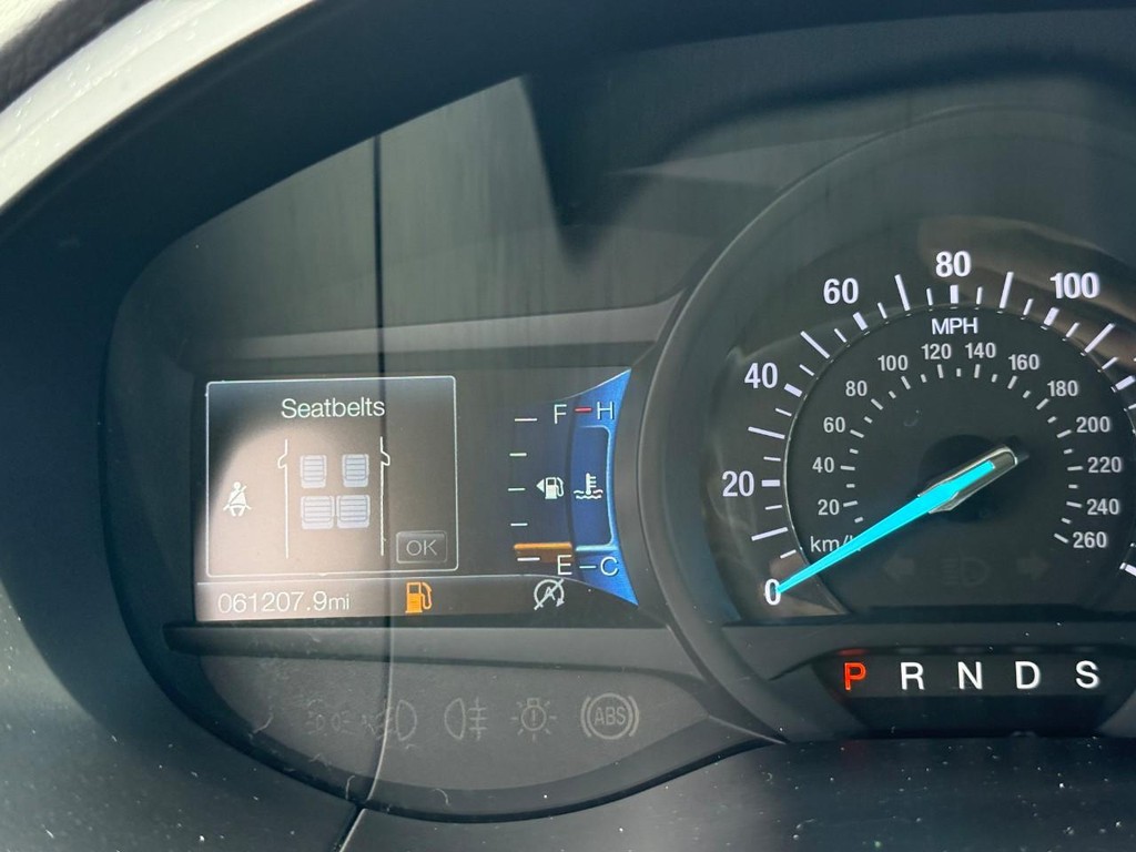 Ford Edge Vehicle Full-screen Gallery Image 23