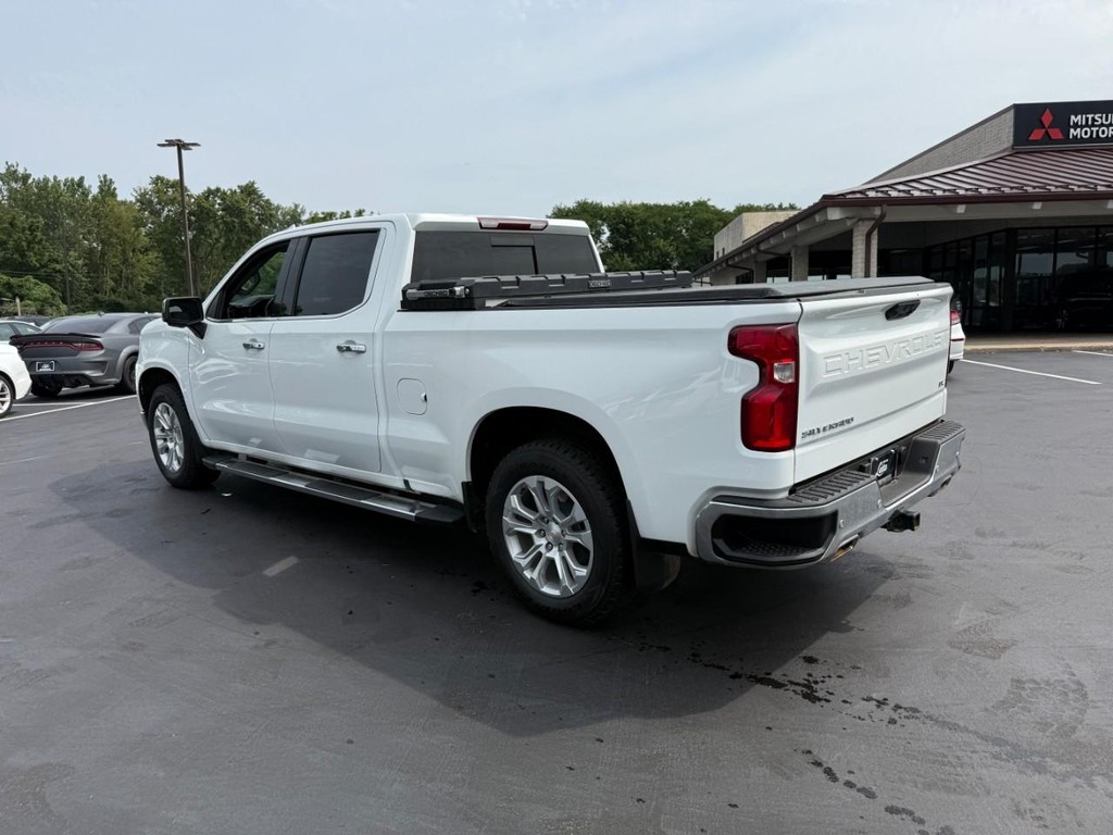 Chevrolet Silverado 1500 Vehicle Full-screen Gallery Image 04