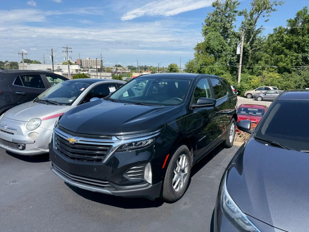 Chevrolet Equinox Vehicle Full-screen Gallery Image 02