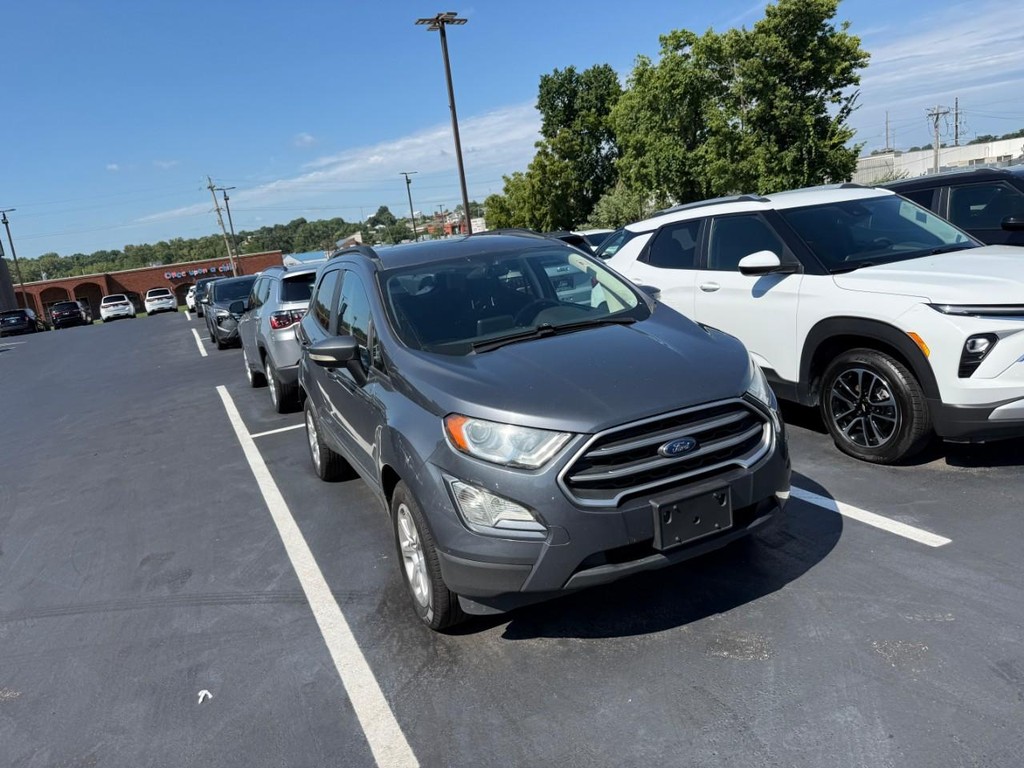 Ford EcoSport Vehicle Full-screen Gallery Image 02