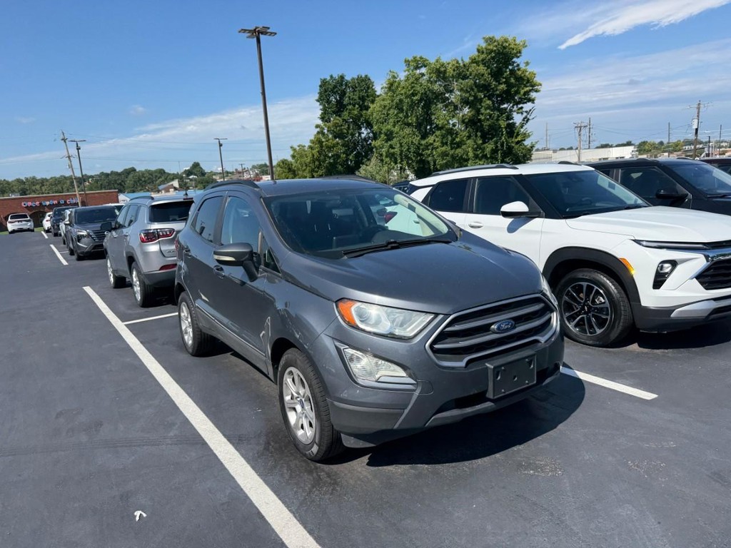 Ford EcoSport Vehicle Full-screen Gallery Image 03