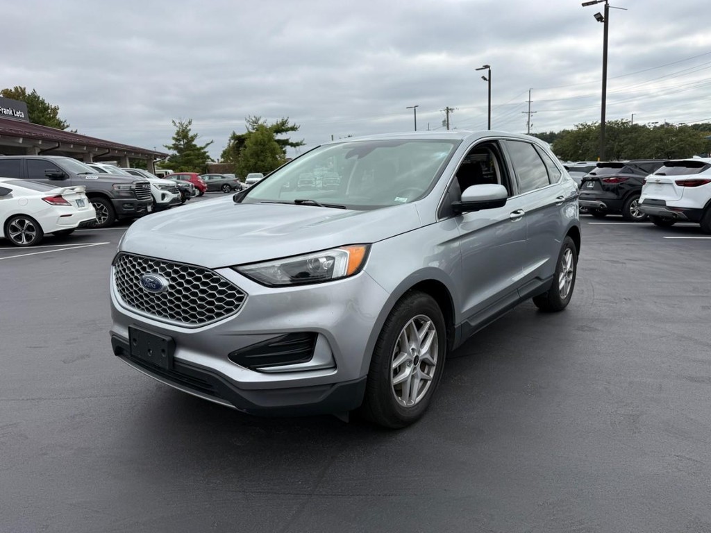 Ford Edge Vehicle Full-screen Gallery Image 09
