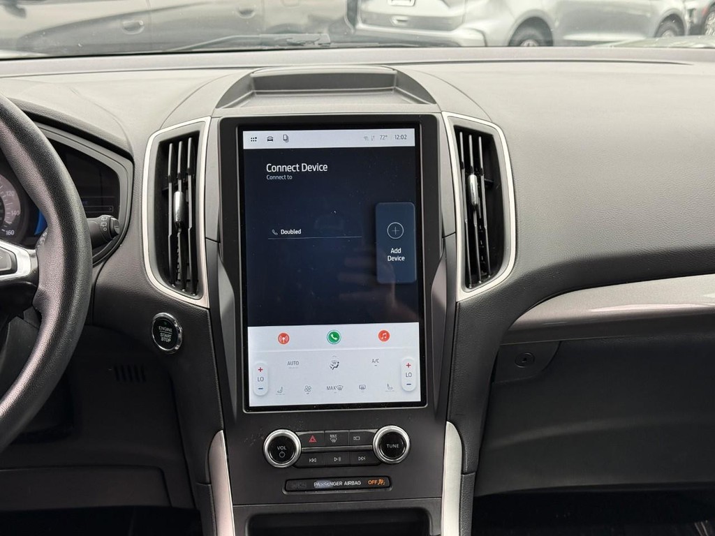 Ford Edge Vehicle Full-screen Gallery Image 14